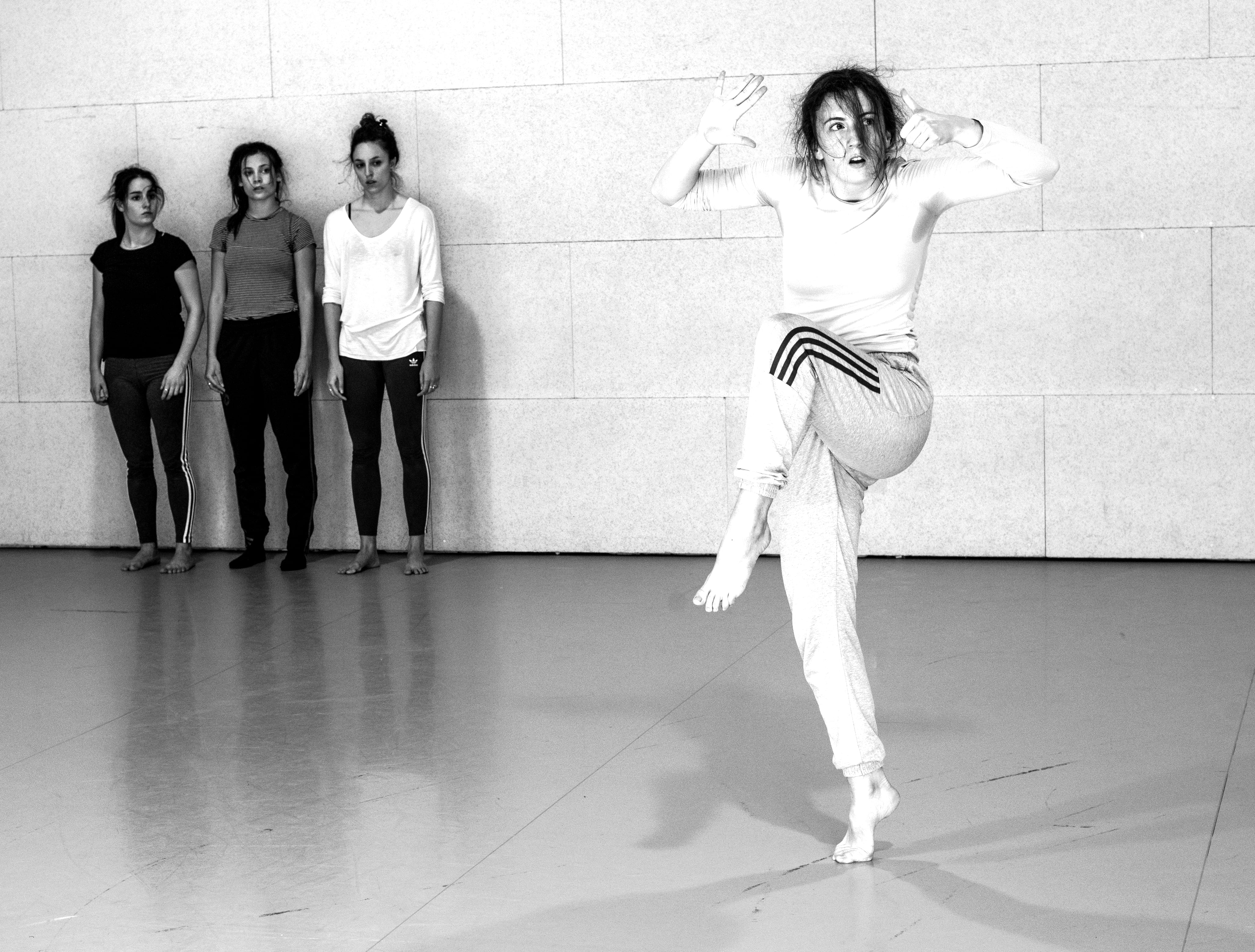 Improvisació guiada de moviment de Blanca Tolsà