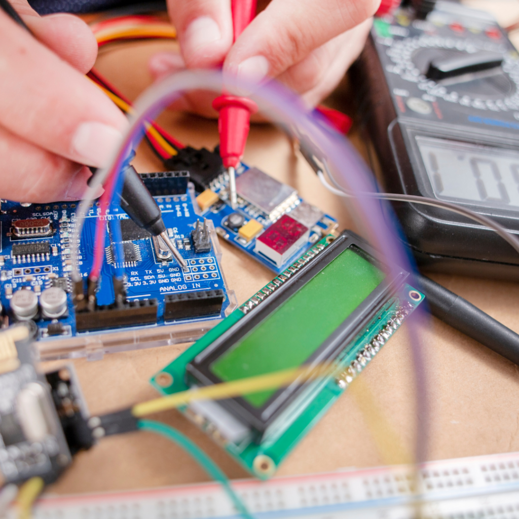 Laboratori d'experimentació. Robot de punteria