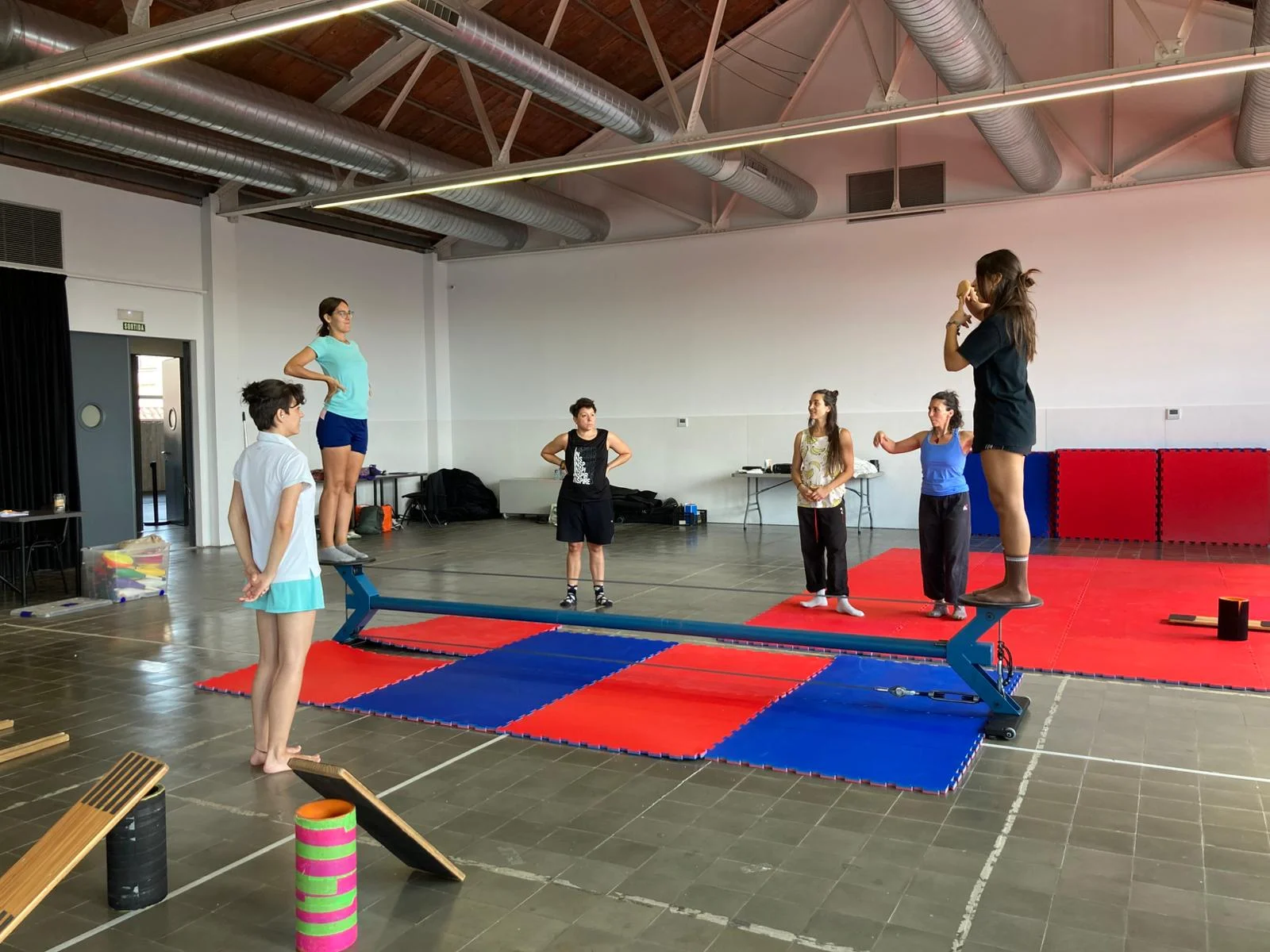 Imatge dels tallers de LSC.Circ fets al Centre d'Arts en Moviment